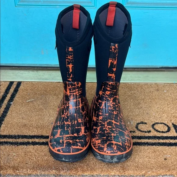 Bogs Black and Orange Patterned Boots - Picture 2 of 5